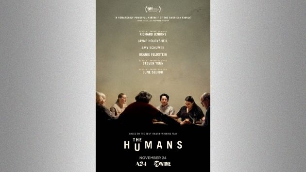 ‘the-humans’-serves-up-a-thanksgiving-feast-full-of-family-drama