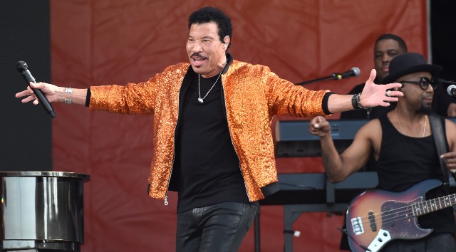 lionel-richie-coming-home-to-alabama-to-headline-the-world-games-2022