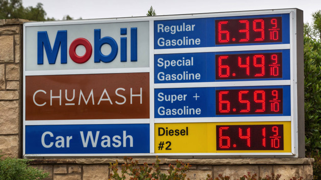 diesel-prices-could-lead-us-into-the-next-recession,-experts-say