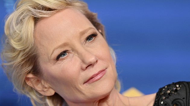 anne-heche-taken-off-of-life-support-following-car-crash