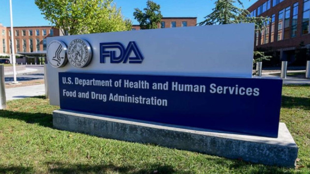fda-warns-against-‘very-unsafe’-social-media-trends-targeted-at-teenagers