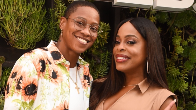 niecy-nash-unsure-how-to-answer-question-on-gender-identity