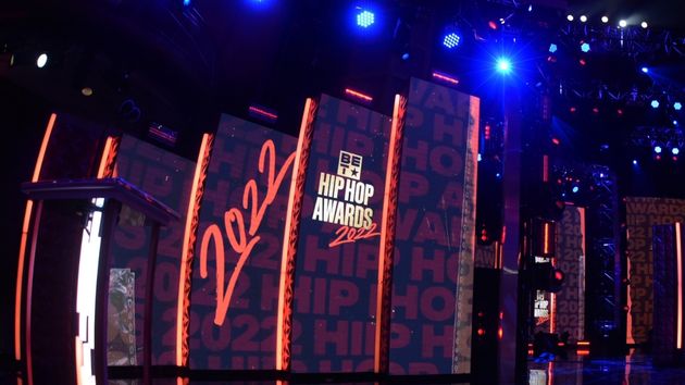 bet-hip-hop-awards-2022:-kendrick-lamar,-drake-win-big